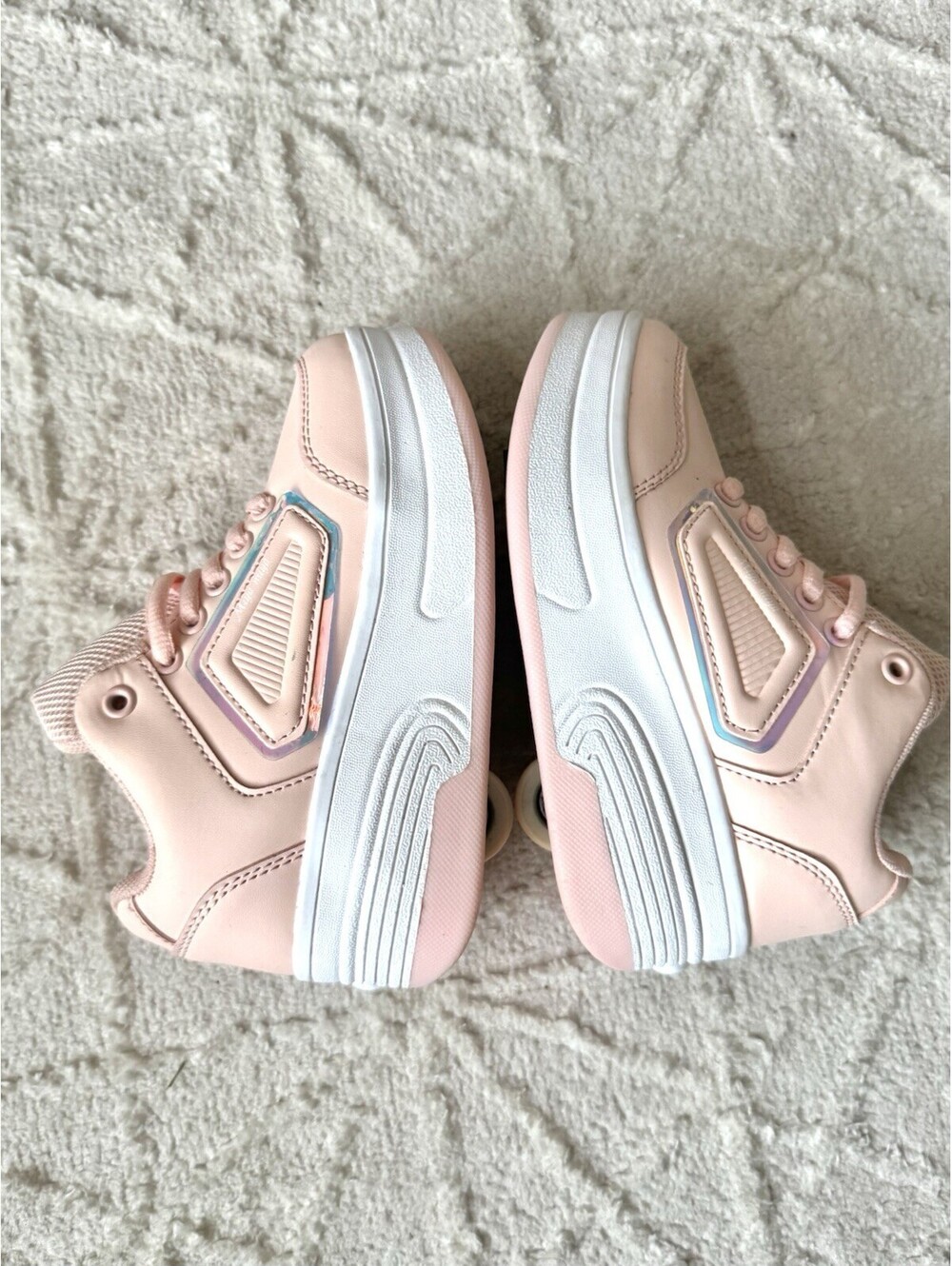 Girls Pink Roller Shoes Size 30 Retractable Wheels Lace Up Skate Sneakers